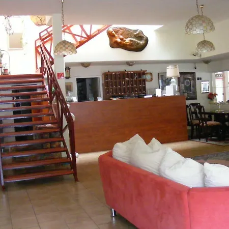 Hotel Pelikan Hodmezovasarhely