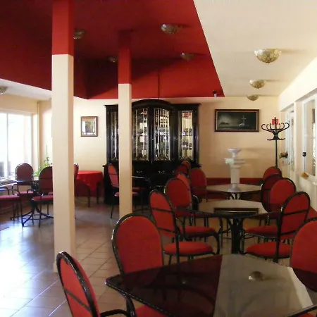 Pelikan Hotel