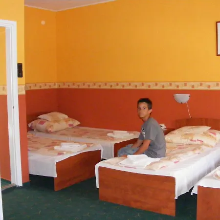 Hotel Pelikan Hodmezovasarhely
