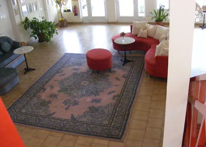 Pelikan 3* Hódmezővásárhely